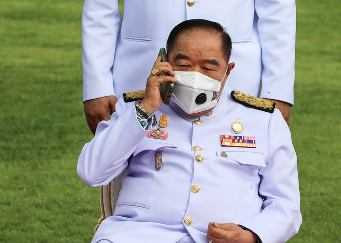 'ประวิตร' ดับข่าวตั้งพรรคใหม่ บอก "คิดไปเองทั้งนั้น"