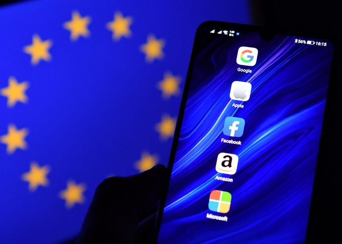'ไมโครซอฟท์' หนุนสื่อยุโรปดันกฎหมายบังคับ 'เฟซบุ๊ก' ซื้อคอนเทนต์ข่าว