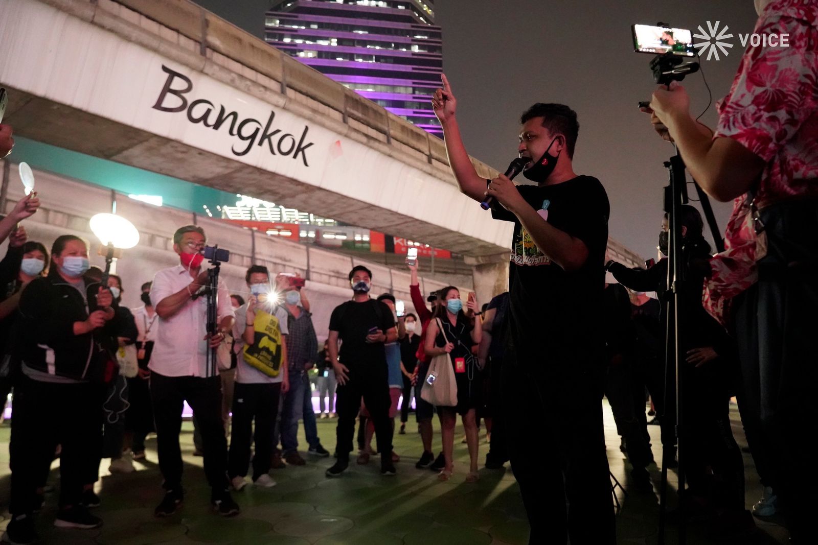 flash mob sky walk