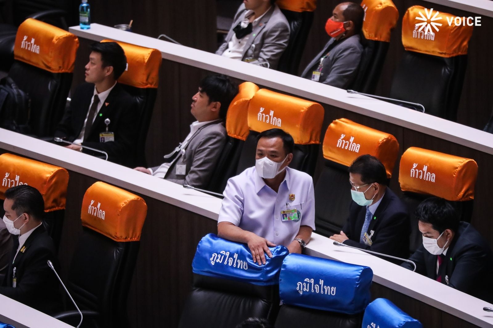 อนุทิน คารม ภูมิใจไทย ก้าวไกล ประชุมรัฐสภา แก้ไขรัฐธรรมนูญ  งูเห่า 210317_2.jpg