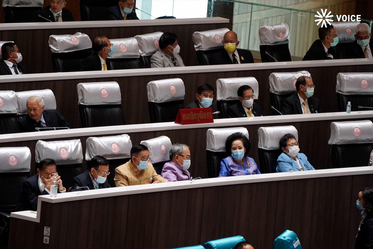 ประชุมรัฐสภา สมาชิกวุฒิสภา ประชามติ_ห้องประชุมสภา_08.jpg