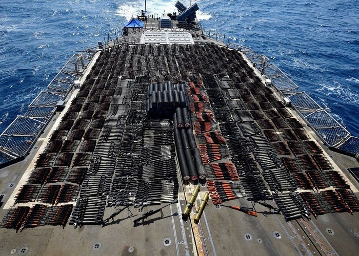 ทัพเรือสหรัฐฯ ยึดอาวุธสงครามล็อตใหญ่กลางทะเลอาหรับ