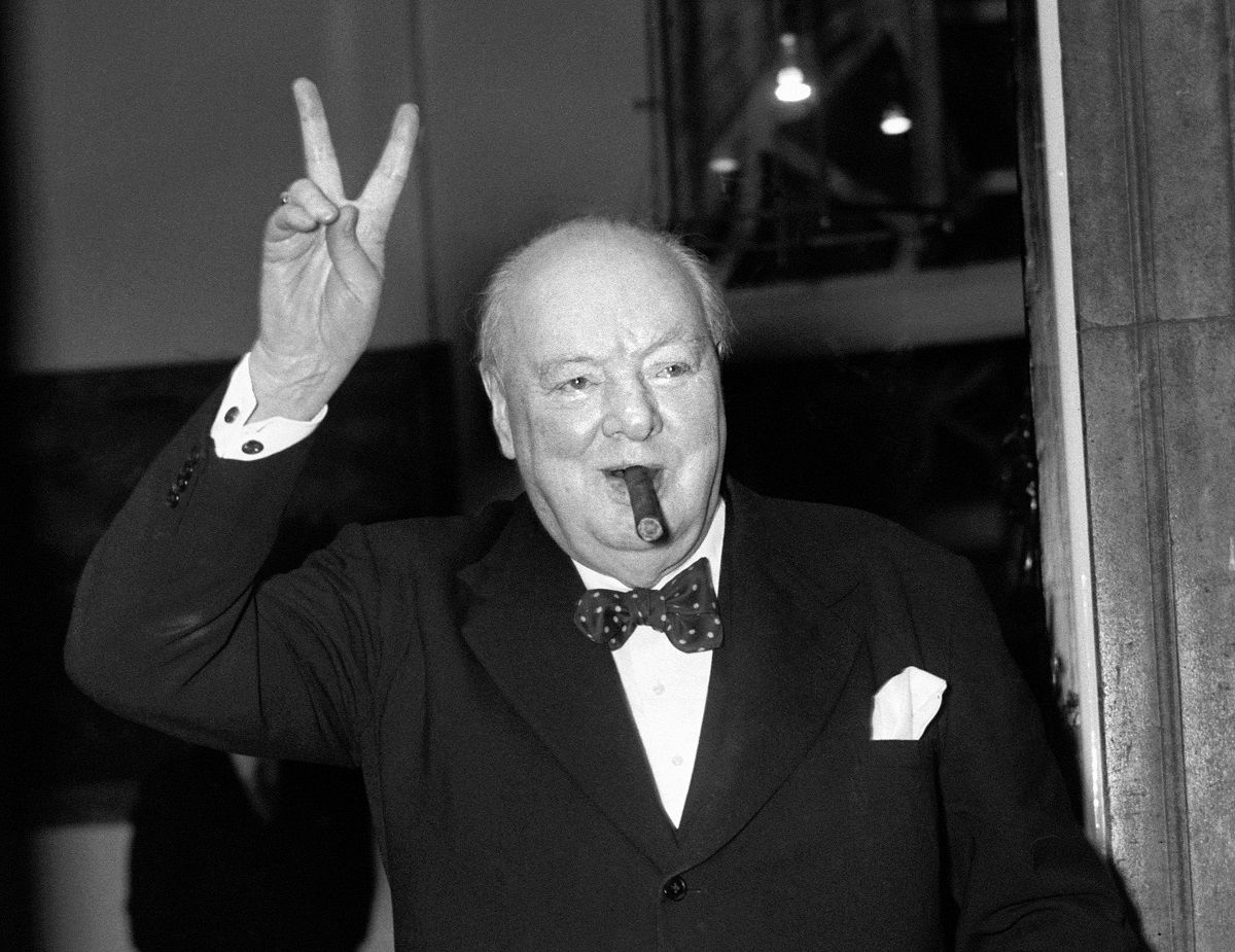 วินสตัน เชอร์ชิล (Winston Churchill) 