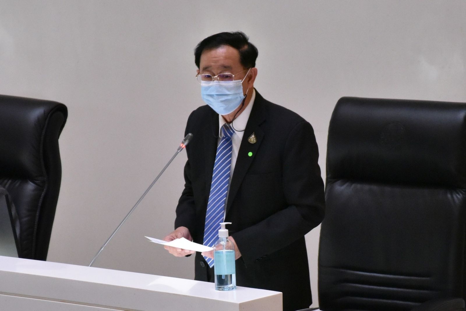อาคม สภา งบประมาณ 676C547A-6B50-4BDE-8329-659155092858.jpeg
