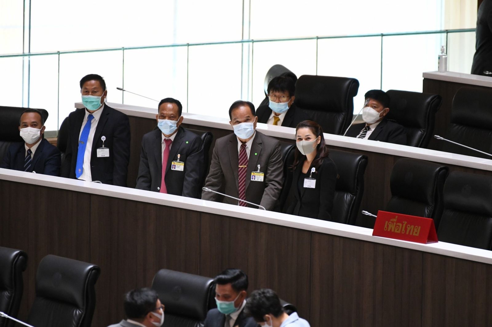 เพื่อไทย สมคิด ประชุมรัฐสภา DC186910-A247-4D54-A21E-F01A9CE5605F.jpeg