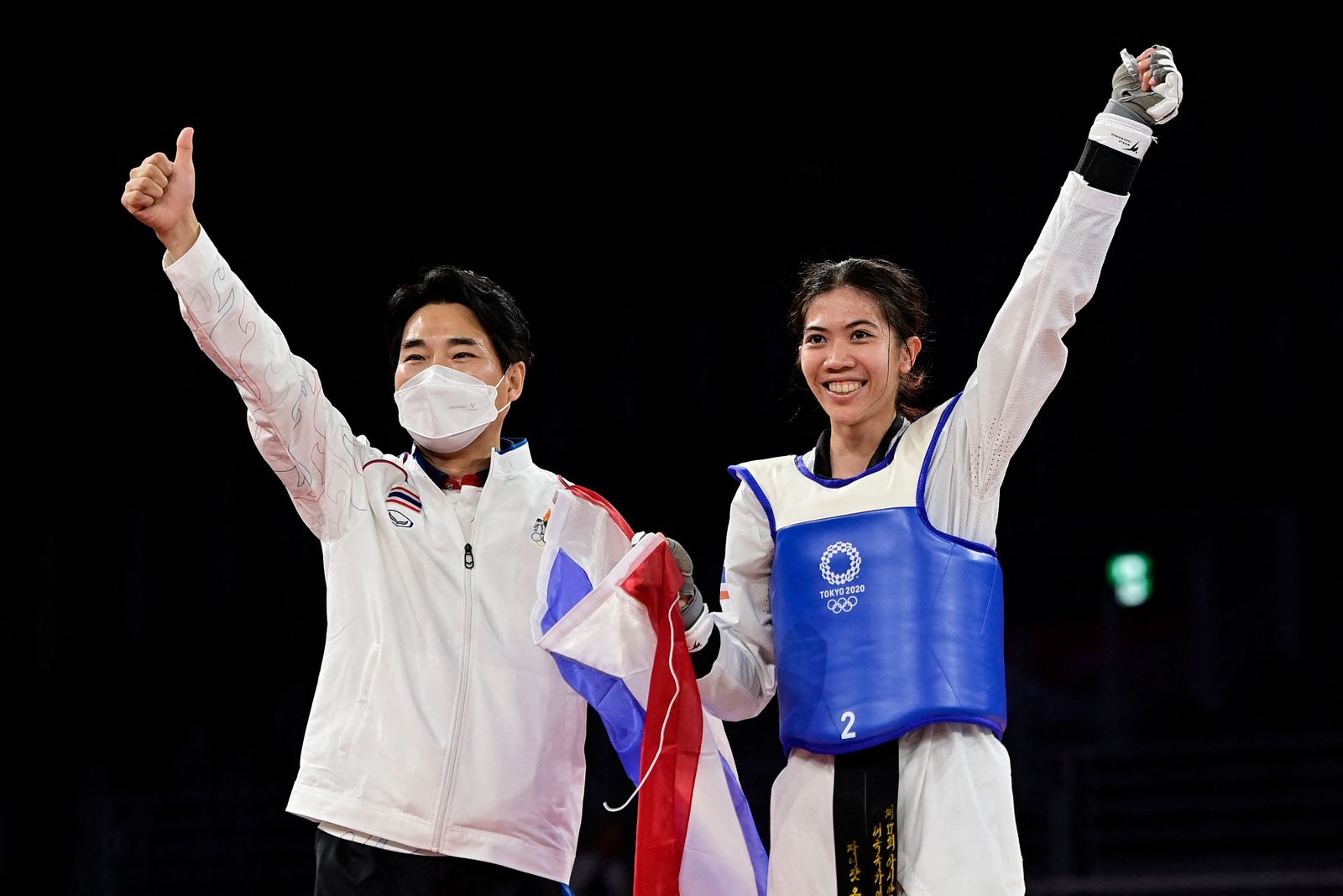  เทนนิส พาณิภัค วงศ์พัฒนกิจ เทควันโด โอลิมปิก 2020 เหรียญทอง ภาพ AFP  000_9G26PK.jpg