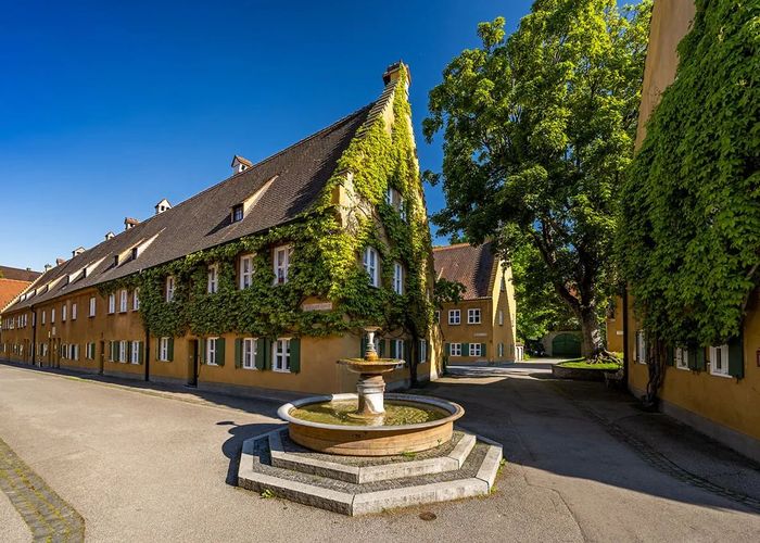 'Fuggerei' บ้านเอื้ออาทรเก่าแก่สุดในโลก 500 ปี ยังเก็บค่าเช่าเท่าเดิม