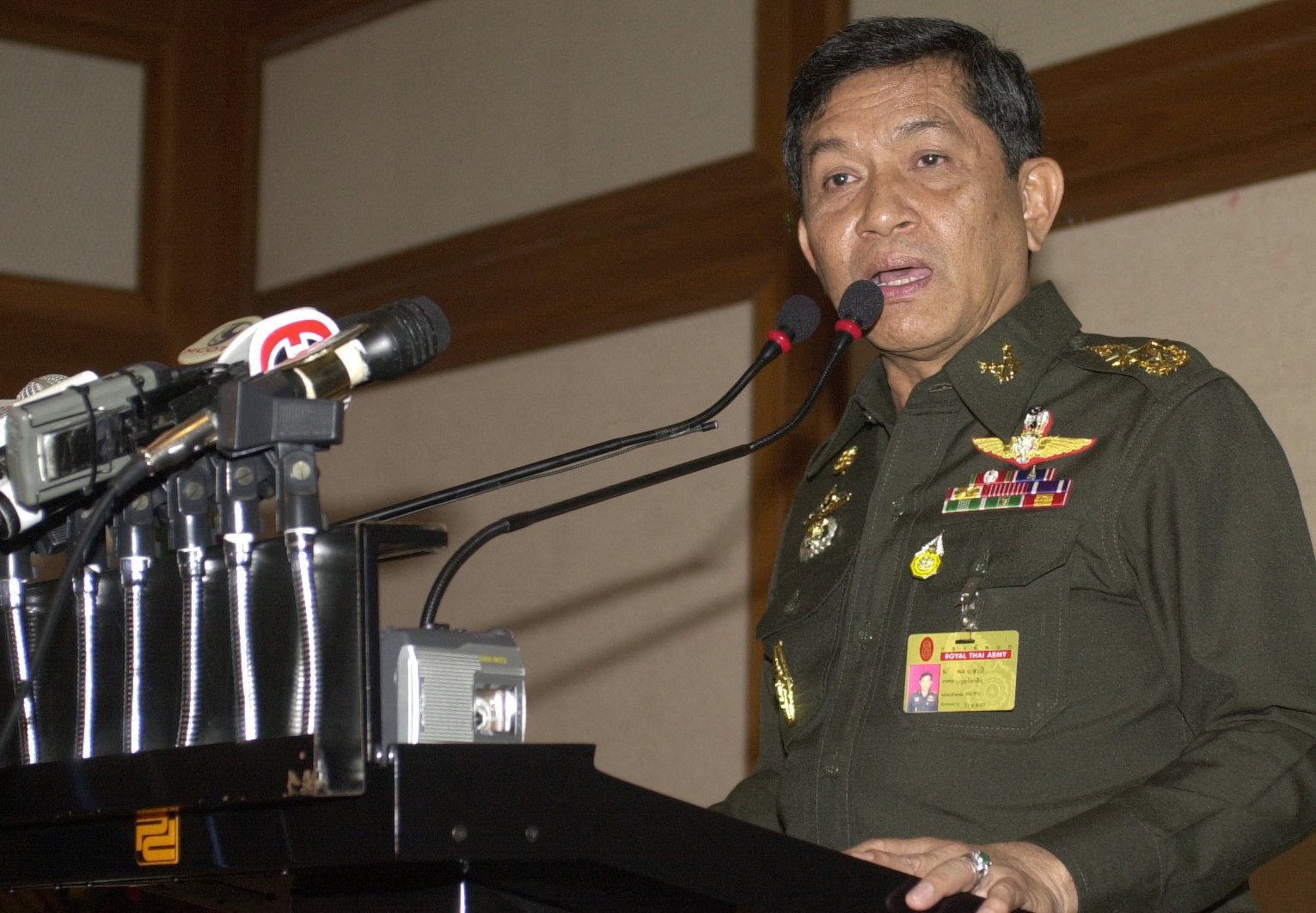 AFP รัฐประหาร 19 กันยายน 49 ทักษิณ สนธิ คณะมนตรีความมั่นคงแห่งชาติ 325874.jpg