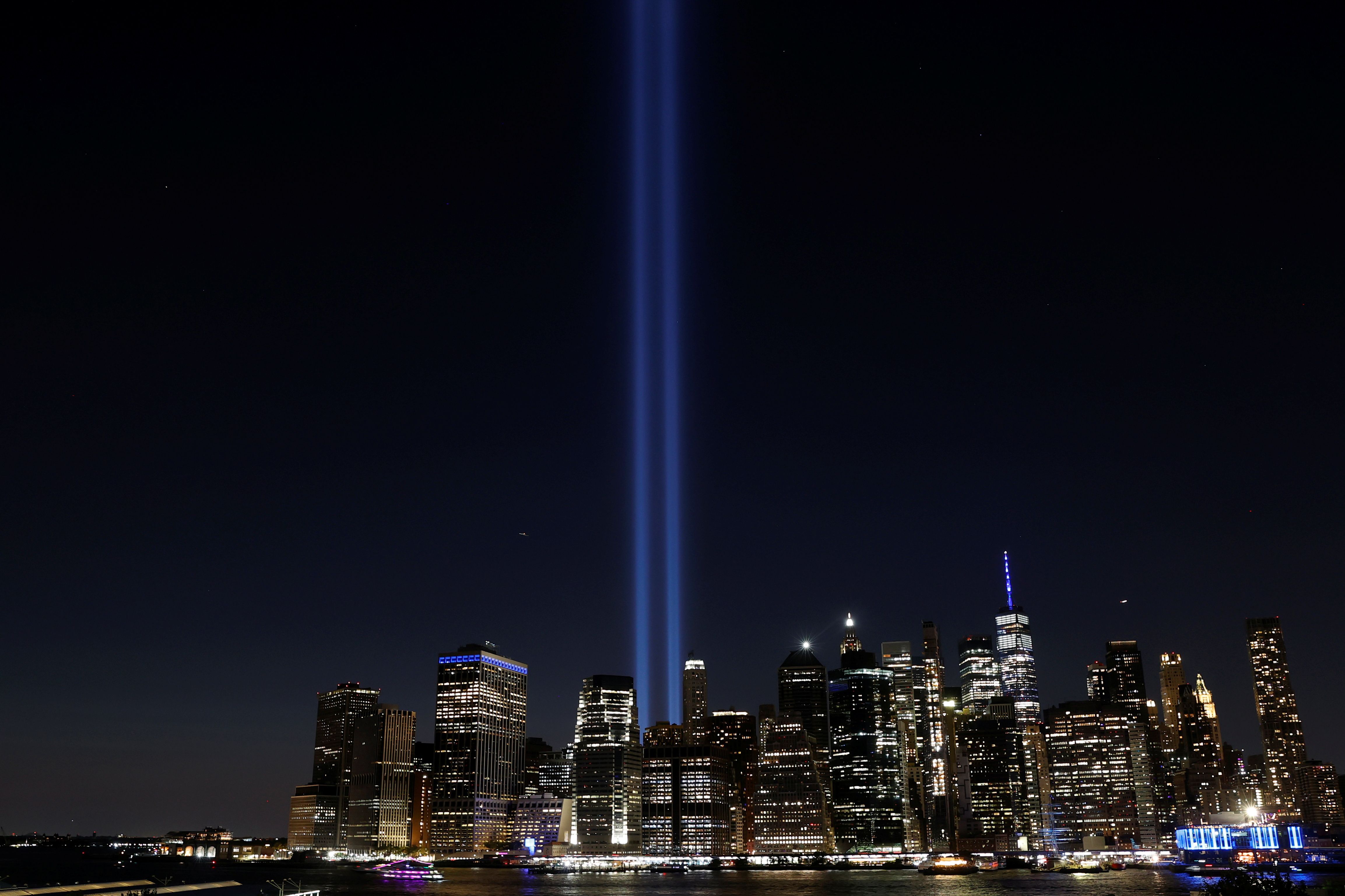 Reuters - นิวยอร์ก รำลึก 20 ปี 9/11 2021 World Trade Center เวิลด์เทรดเซ็นเตอร์