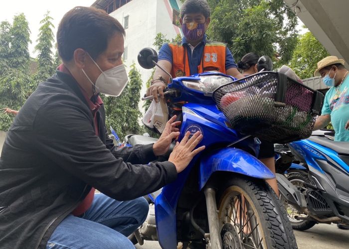 ‘อนุดิษฐ์’ นำ 'สายไหมต้องรอด' ลุยตรวจโควิดเชิงรุกให้กับผู้ขับขี่รถสาธารณะ