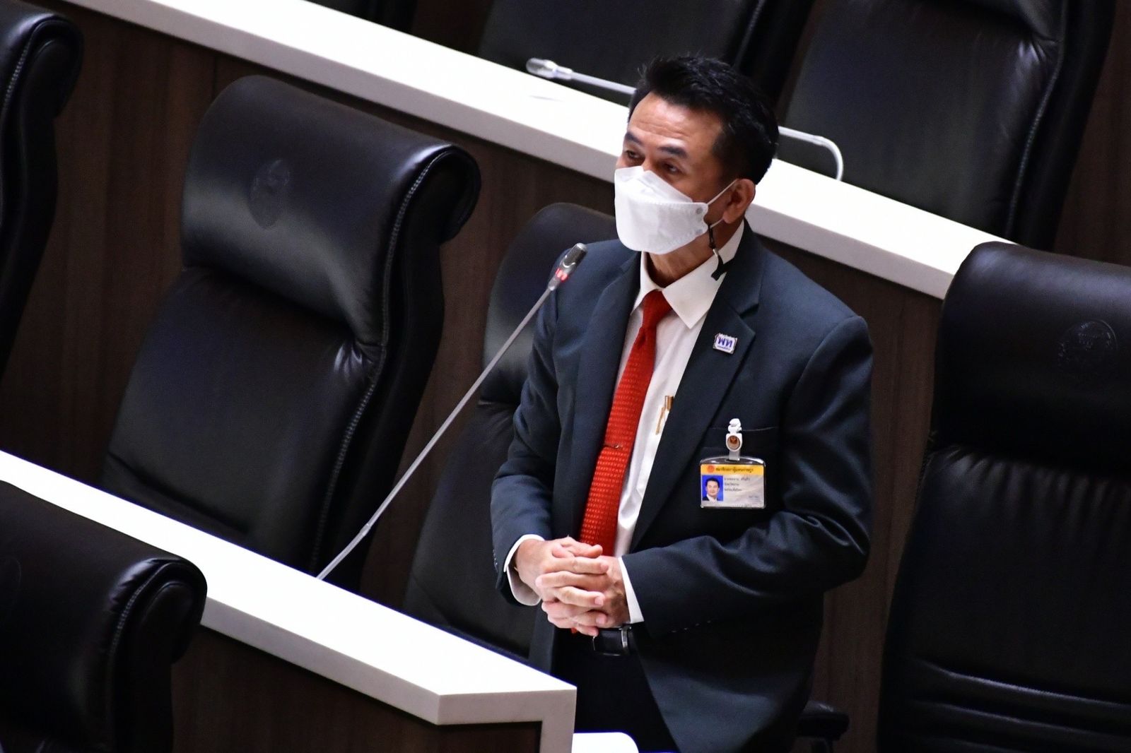 ชลน่าน ประชุมรัฐสภา 4-0FD3431151D0.jpeg