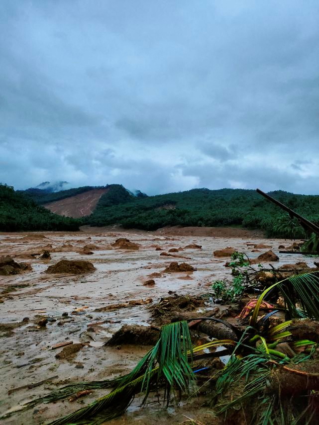 Reuters ASIA-STORM-PHILIPPINES.JPG