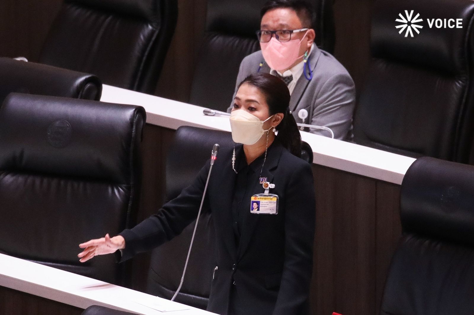 ธีรรัตน์ อภิปรายไม่ไว้วางใจ ประชุมสภา -7A24-4F9A-A97D-B6E1E79DA70B.jpeg