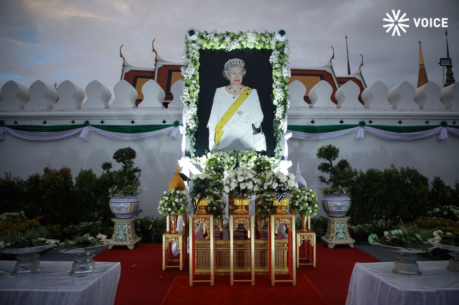 ควีน เอลิซาเบธ NE_ALBUM_ตั้งพระบรมฉายาลักษณ์ _QueenElizabethII_220919_2.jpg