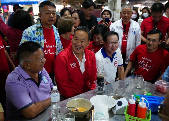 ‘เศรษฐา’ร่วมสภากาแฟ ‘หนองคาย’ ช่วย ‘กฤษฎา’ เจอทักโต๊ะนี้ ‘ทักษิณ’ เคยนั่งเป็นนายกฯ