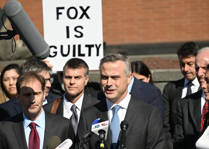 Fox News รับโกหกปม 'คะแนนเลือกตั้ง' ยอมจ่าย 2.7 หมื่นล้านยุติคดี-ขอไม่ขึ้นศาล