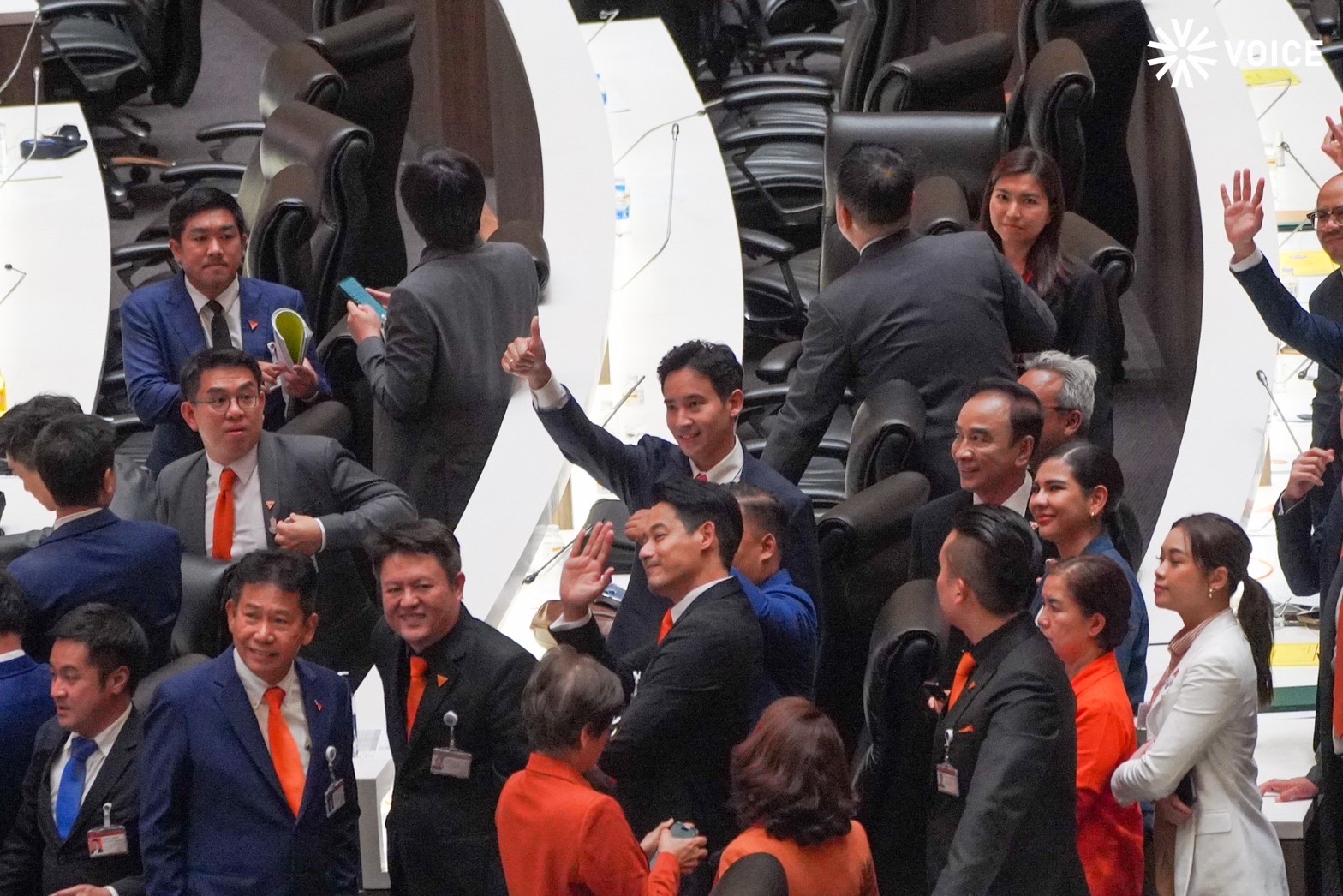 พิธา ก้าวไกล โหวตนายก ประชุมรัฐสภา G 8184.jpeg