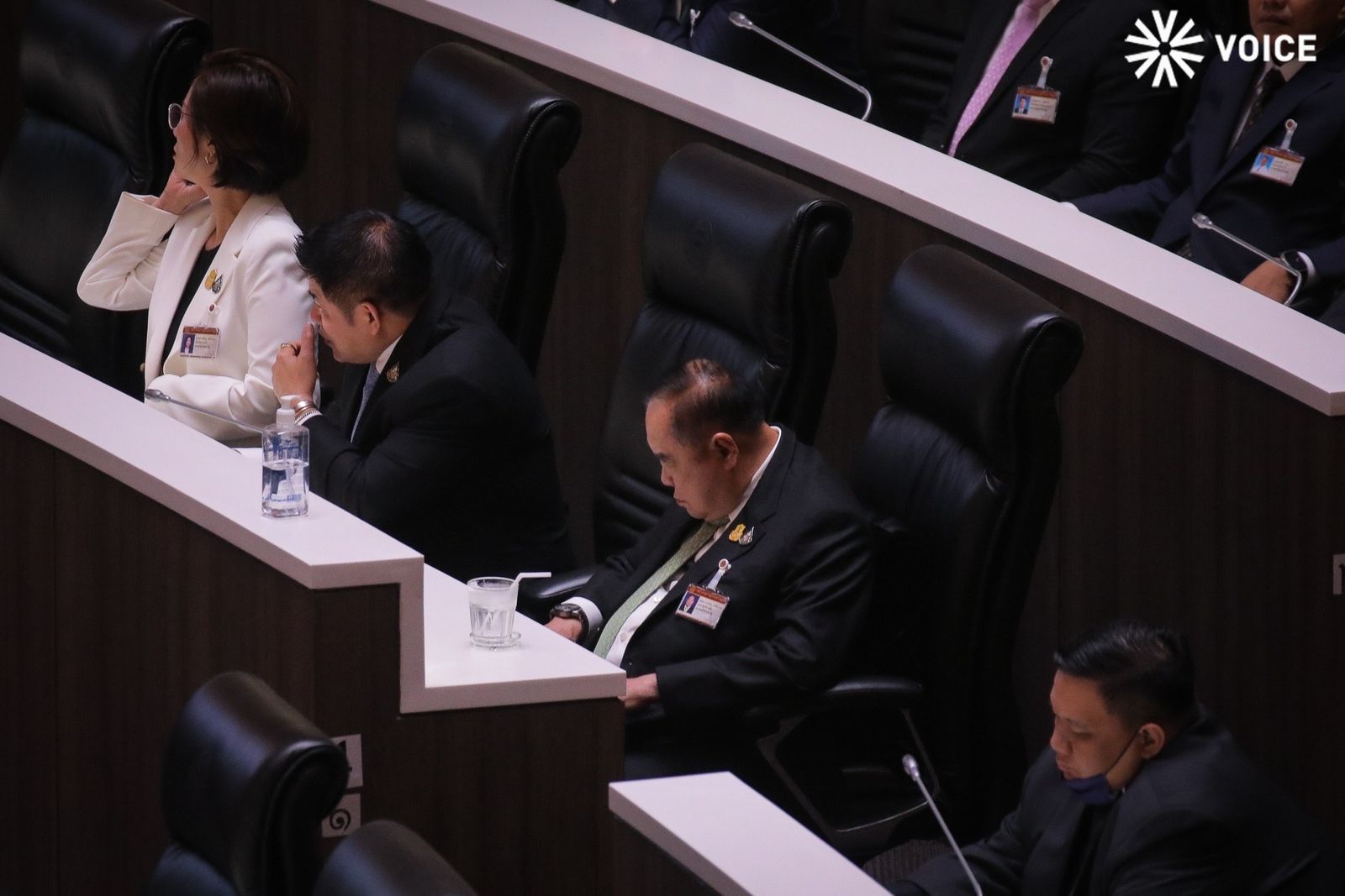 ประวิตร ประชุมสภา พลังประชารัฐ IMG_7897.jpeg