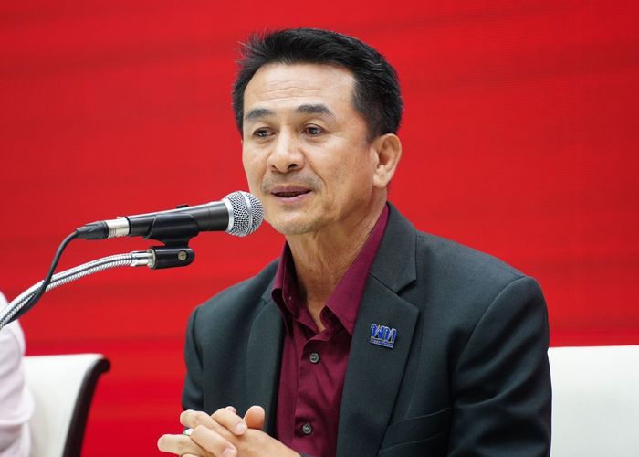 'ชลน่าน' ซัด 'อนุทิน' เลือกยุบสภาหนีการตรวจสอบของฝ่ายค้าน หวังคุมอำนาจรัฐเพื่อประโยชน์ในสนามเลือกตั้ง