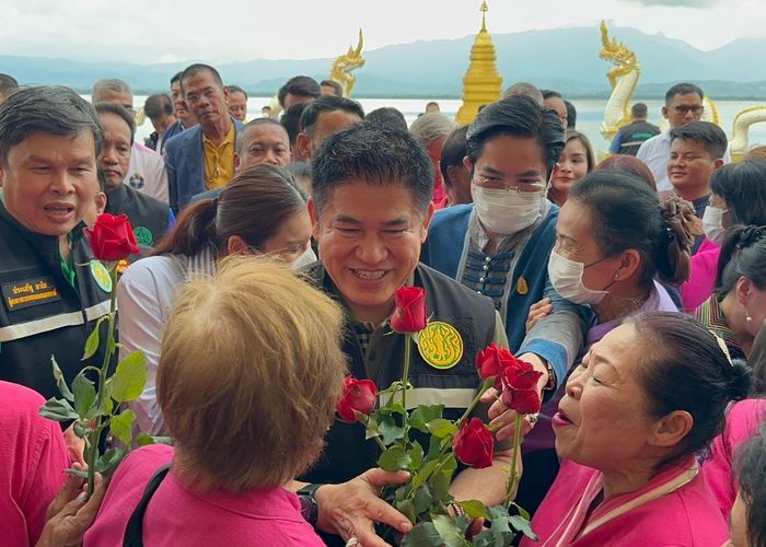 'ธรรมนัส' ลั่นดีใจแทนคนพะเยาได้ 'ลูกชาวนา' เป็นรมว.เกษตรฯ จ่อสะสางเรื่องค้าง ชู 'พะเยาโมเดล' แก้ปห.ที่ดินทำกิน