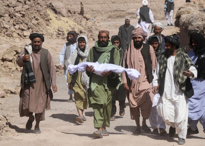 แผ่นดินไหวอัฟกานิสถานตะวันตก สั่นแรง 6.3 ริกเตอร์ ตายทะลุ 2,000 ศพ