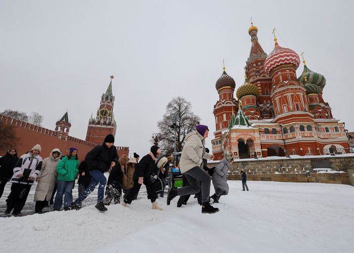 บังคับเซ็น “ข้อตกลงความภักดี” รัสเซียออกมาตรการใหม่สำหรับชาวต่างชาติ