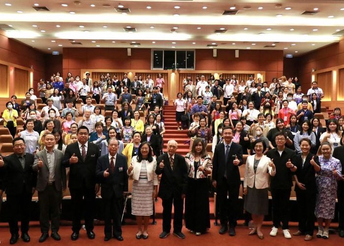 ม.ธุรกิจฯ จับมือ สมาคมครูจีนไทย-ขงจื่อ ติวเข้มครูสอนภาษาจีนรุ่นใหม่