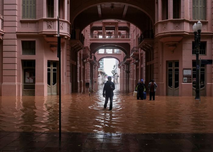 ฝนถล่มทำน้ำท่วมบราซิลหนัก เบื้องต้นดับ 75 ศพ ยังหายอยู่อีกนับ 100 คน