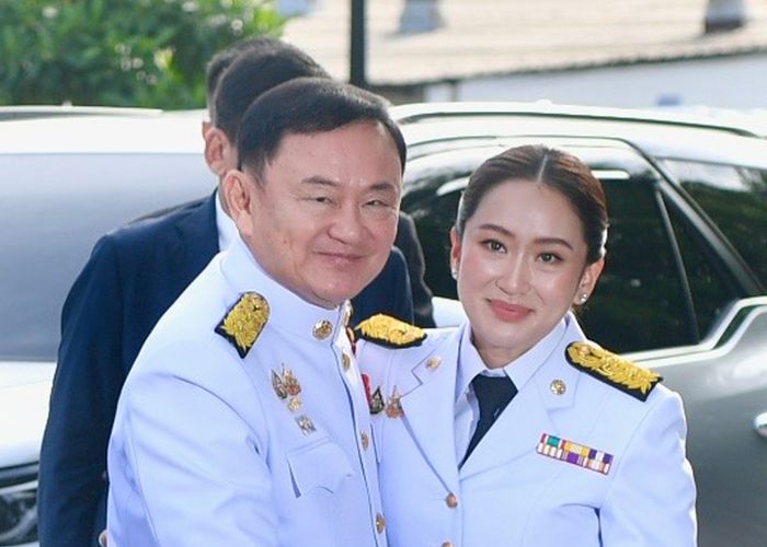 ประชาชนมองบทบาท อดีตนายกฯทักษิณ ในรัฐบาลแพทองธาร 'ไม่ดำรงตำแหน่ง แต่อยู่หลังฉาก ให้คำปรึกษา'