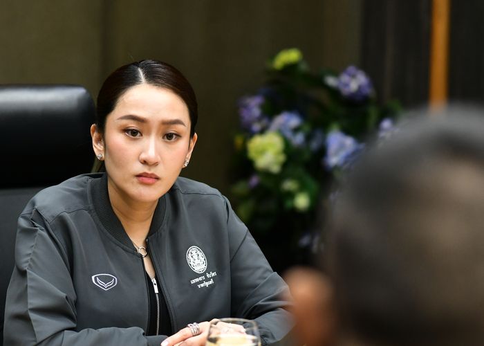 นายกฯแพทองธาร ลงพื้นที่นครสวรรค์ ติดตามการบริหารจัดการน้ำและการขุดลอกพื้นที่กักเก็บน้ำ บริเวณประตูดำ