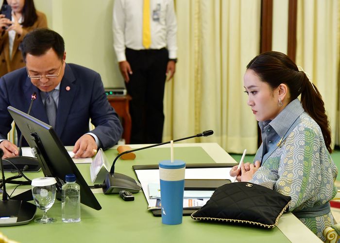 พร้อมรับมือฝนระลอก 2 ภาคใต้ สัปดาห์นี้ นายกฯแพทองธาร ประชุมวิดีโอคอล 12 ผู้ว่าฯใต้ สั่งพร้อมรับมือฝนระลอกสองภาคใต้ 12 ธันวาคมนี้