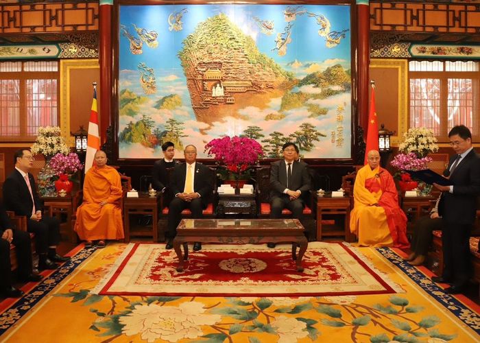 'ชูศักดิ์' ลงนามอัญเชิญพระเขี้ยวแก้ว – ร่วมงานวันชาติไทย ณ กรุงปักกิ่ง