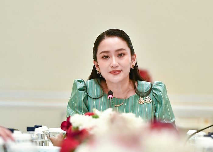 นายกฯ ประชุม คกก.นโยบายโครงการกระตุ้นเศรษฐกิจ ทบทวนโครงการกระตุ้นเศรษฐกิจรับมือเศรษฐกิจโลก ย้ำรอบคอบยึดกฎหมาย