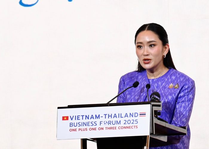 คึกคักเวทีสัมนานักธุรกิจไทย - เวียดนาม กลางกรุงฮานอย นายกฯ มั่นใจการค้าระหว่างกันทะลุ 8.7 แสนล้านบาทในเร็ววัน