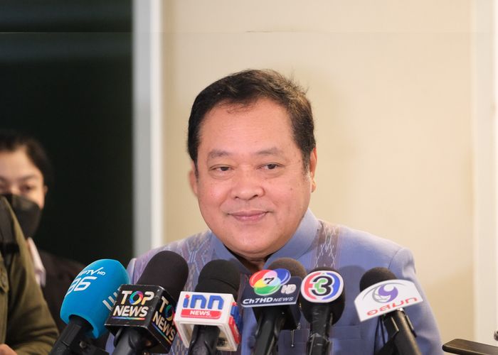 'ทวี' ย้ำ เชิญ 'อดีตนายกฯทักษิณ' มาปาฐกถาพิเศษในหัวข้อ ยาเสพติดฯ เพราะมีประสบการณ์ วิสัยทัศน์ ประชาชนได้ประโยชน์