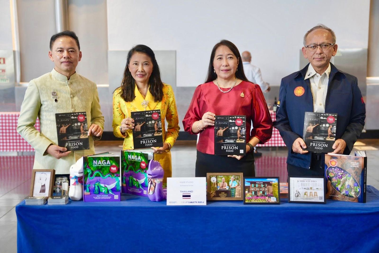 ปลัดกระทรวง​ยุติธรรม​ นำทีมกรมราชทัณฑ์​ รับรางวัลชนะเลิศ Gourmand World Cookbook Awards 2025