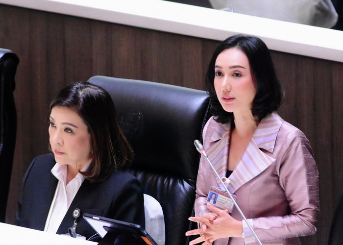 'สส.หญิง' ย้ำ 'ไม่ให้ไลฟ์สด กมธ. งบประมาณ' ไม่ใช่เรื่องใหม่ กมธ.ไลฟ์ได้ไม่มีข้อห้าม แต่ต้องรับผิดเอง เพราะไร้เอกสิทธิ์คุ้มครอง
