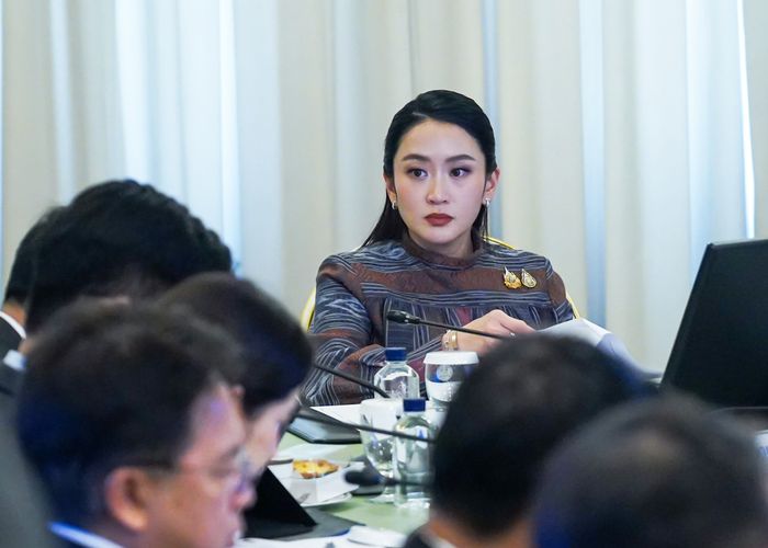 รัฐบาล ขันนอตทุกส่วนราชการ เร่งจัดการแก้ไขปัญหานำเข้าสินค้าเถื่อน การสวมสิทธิ์ ธุรกิจต่างชาติผิดกฎหมาย และนอมินี