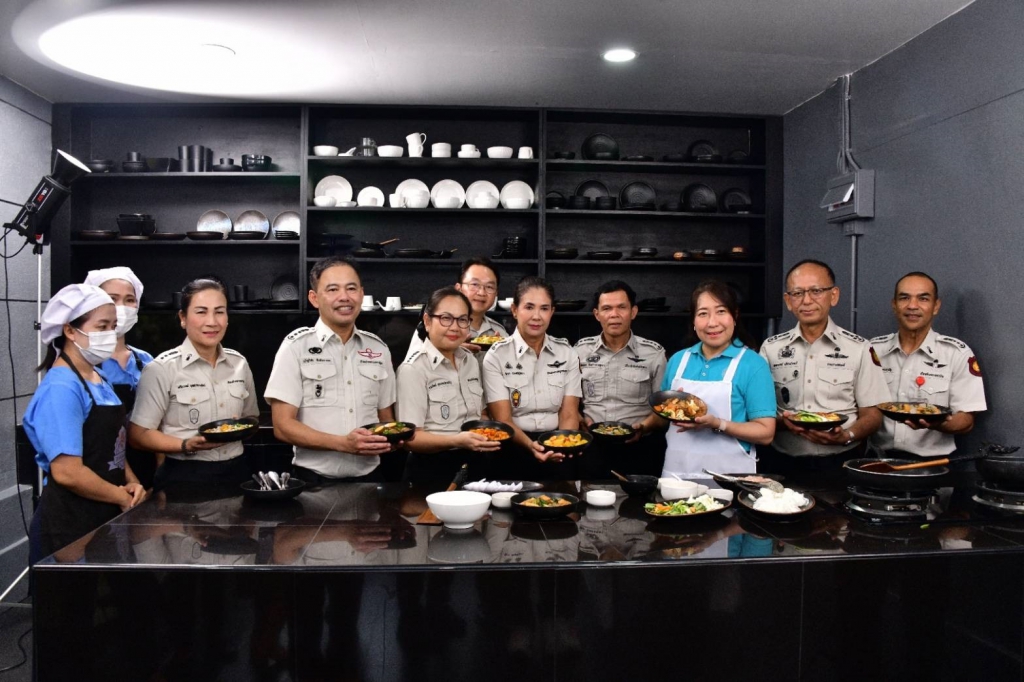 ปลัดกระทรวง​ยุติธรรม​ นำทีมกรมราชทัณฑ์​ รับรางวัลชนะเลิศ Gourmand World Cookbook Awards 2025