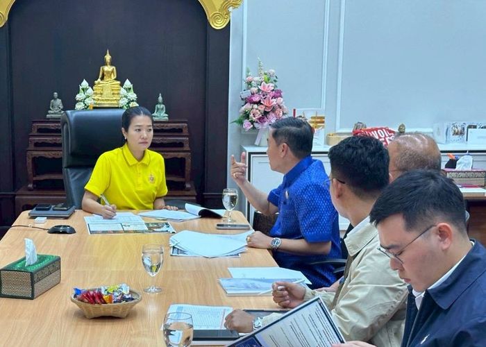 'ธีรรัตน์' หารือข้อราชการร่วมกับปลัด มท. และหน่วยงานที่เกี่ยวข้อง ถึงการดูแลประชาชนพื้นที่ 7 จังหวัดชายแดนไทย-กัมพูชา