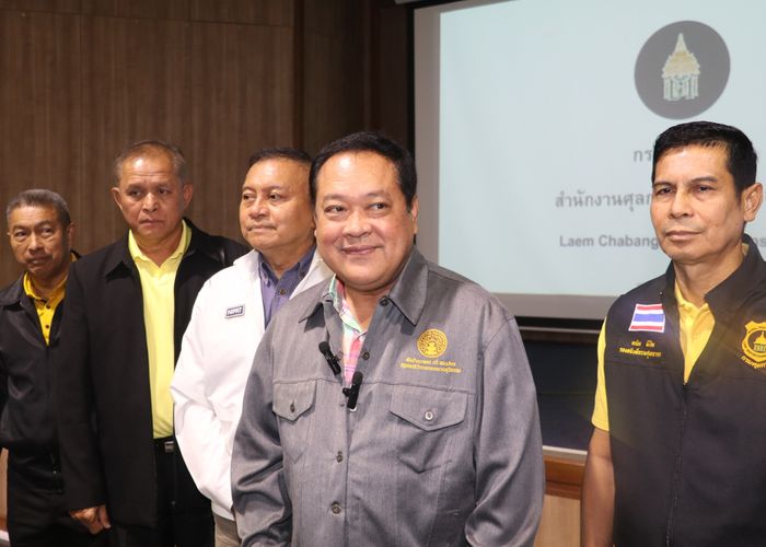 'ทวี' ควง 'บิ๊กแป๊ะ-บิ๊กสุนัย' ลงพื้นที่ตรวจ สำนักงานศุลกากร ท่าเรือแหลมฉบัง มุ่งควบคุมสารตั้งต้นยาเสพติดในอาเซียน