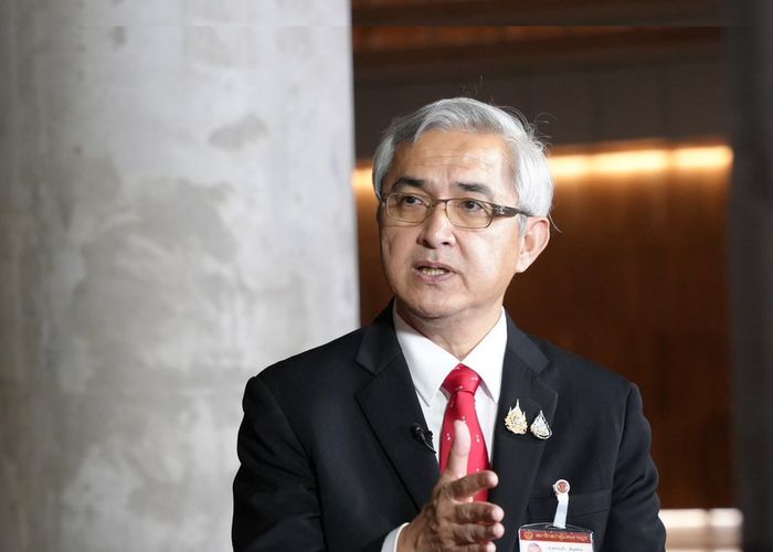 'ก่อแก้ว' ระบุ สนับสนุนมาตรการแก้ปัญหาไทย-กัมพูชาที่จะพาให้กลับเข้าสู่ 'การเจรจา' ชี้การสนับสนุนให้เกิด 'การรัฐประหาร' ผิดกฎหมาย