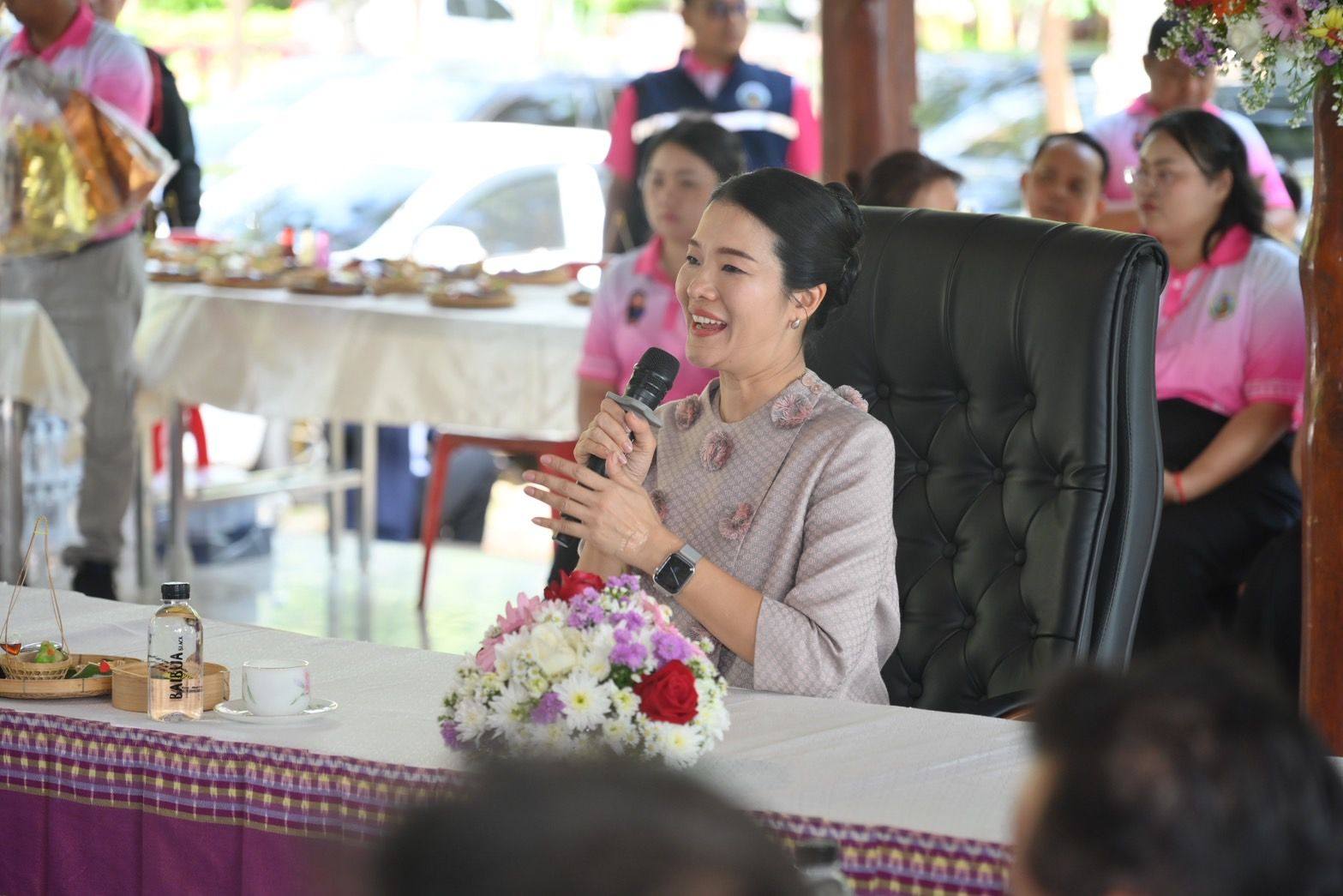 ธีรรัตน์ สำเร็จวาณิชย์ รัฐมนตรีช่วยว่าการกระทรวงมหาดไทย