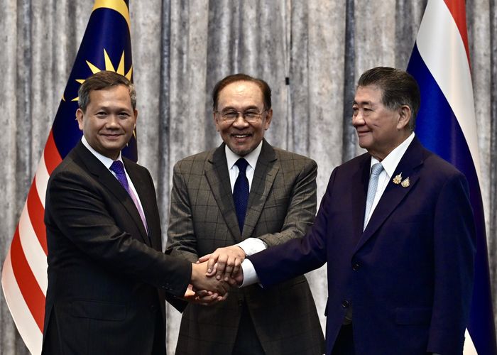 ไทย–กัมพูชา ตกลงหยุดยิงพร้อมกันเที่ยงนี้ แบบไม่มีเงื่อนไข พร้อมจัดการประชุมอย่างไม่เป็นทางการระหว่างแม่ทัพพรุ่งนี้ นันประชุม GBC 4 ส.ค.นี้