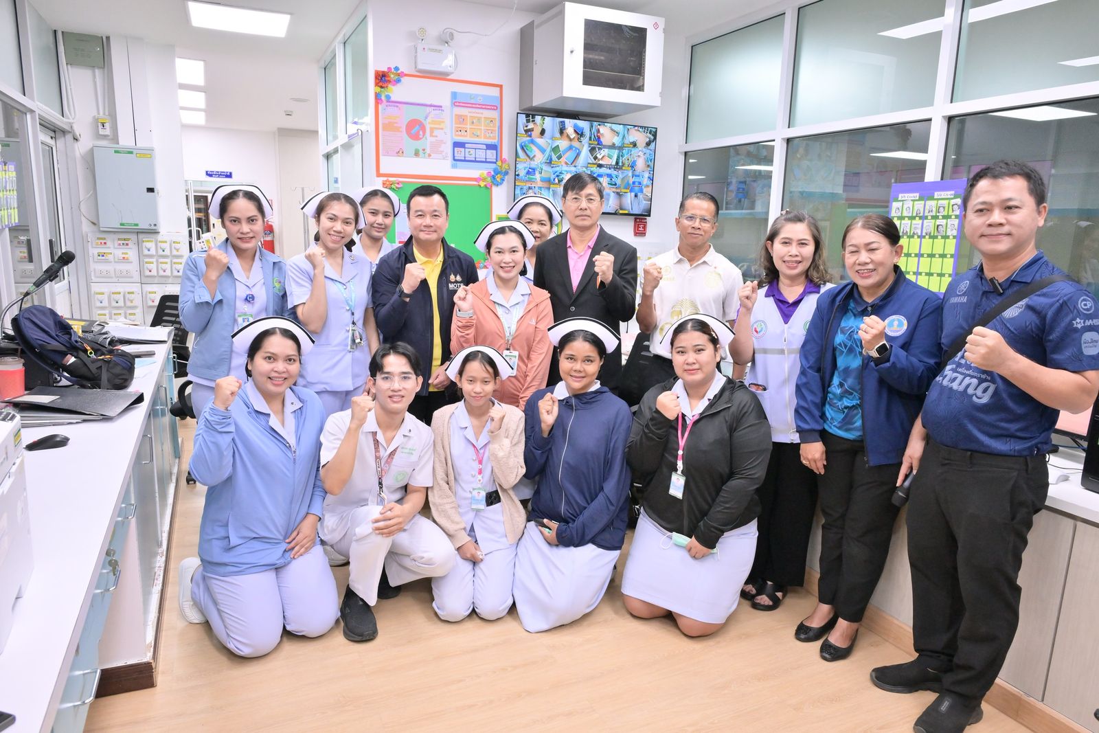 สรวงศ์ เทียนทอง รัฐมนตรีว่าการกระทรวงการท่องเที่ยวและกีฬา