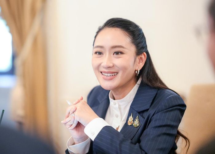 แพทองธาร รับมอบจาก ครม. รณรงค์ให้ความรู้เกี่ยวกับวัฒนธรรมไทยพุทธที่ถูกต้อง สร้างความเข้าใจที่ดีระหว่างฆราวาสกับพระสงฆ์