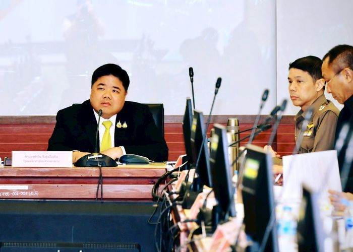 'พงศ์กวิน' นำประชุม คบต. เห็นชอบมาตรการดูแลแรงงานกัมพูชา ลดผลกระทบภาคธุรกิจ-นายจ้างชายแดน