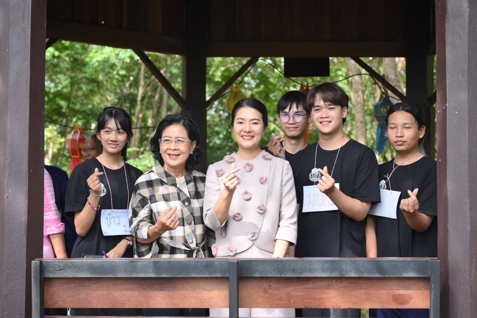 ธีรรัตน์ สำเร็จวาณิชย์ รัฐมนตรีช่วยว่าการกระทรวงมหาดไทย