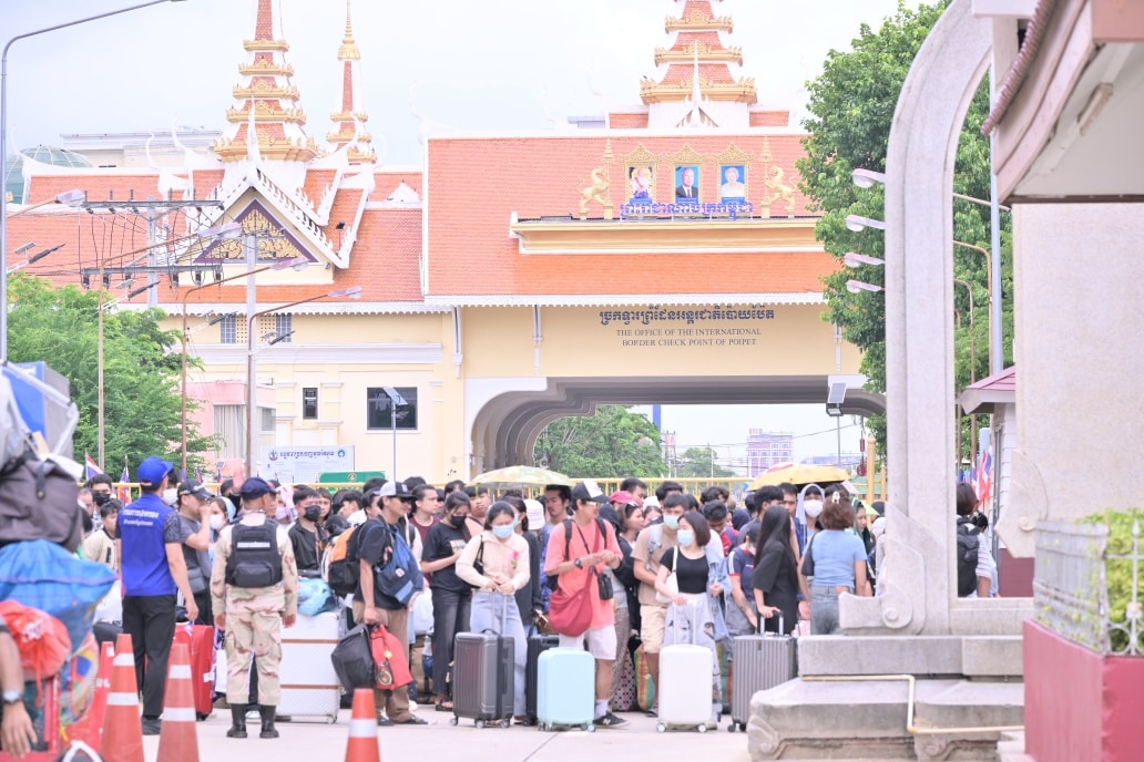 สรวงศ์ เทียนทอง รัฐมนตรีว่าการกระทรวงการท่องเที่ยวและกีฬา