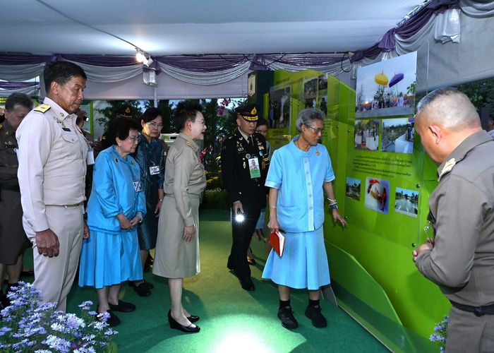 สมเด็จพระกนิษฐาธิราชเจ้า กรมสมเด็จพระเทพรัตนราชสุดา ฯ สยามบรมราชกุมารี เสด็จพระราชดำเนินเป็นการส่วนพระองค์ไปทรงเปิดงาน "สีสรรพรรณไม้ เทิดไท้บรมราชินีนาถ"